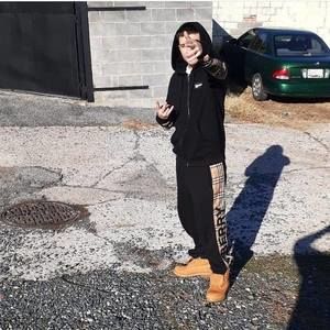 Meet your Posher, Ethan